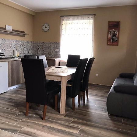 Adrienn Apartman Sárvár Exteriér fotografie